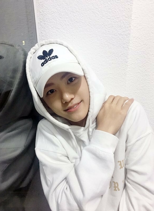 White “New York” Hoodie | Jaemin – NCT