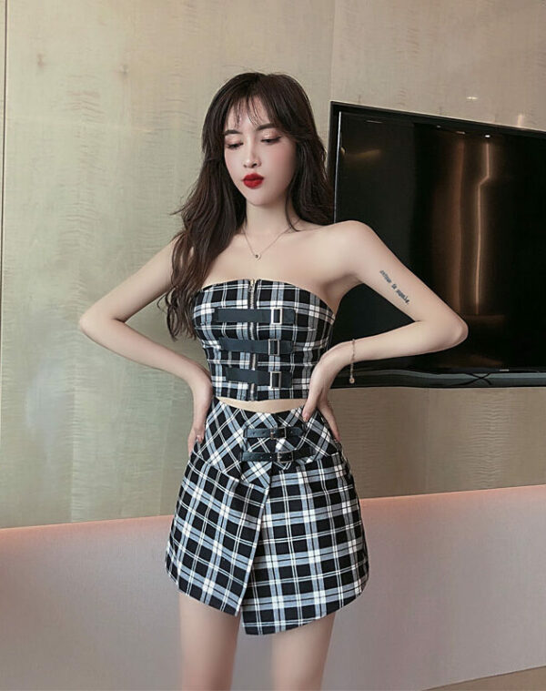 Black And White Plaid Tube Crop Top | Jennie - BlackPink - Image 10