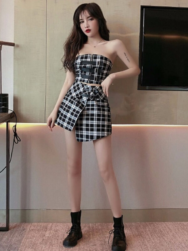 Black And White Plaid Tube Crop Top | Jennie - BlackPink - Image 5