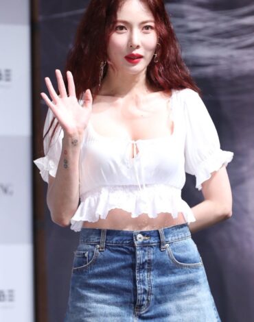 Weekend Casual Look – Hyuna