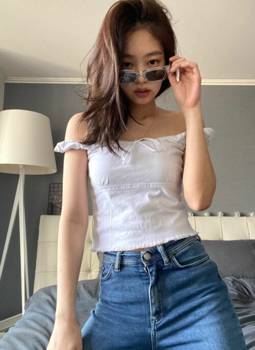 White Thin Slim Fit Short Top | Jennie – BlackPink