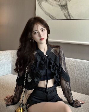 Black Frilled Lace Top | Lisa - BlackPink