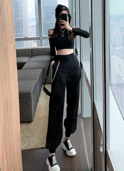 Black Pants With Chain | Lisa - Blackpink