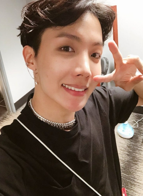 Silver Star Chain Earring | J-Hope – BTS