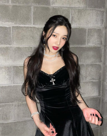 Joy’s Queendom Beyond LIVE Outfit – Joy