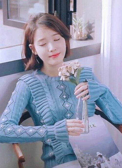 Blue Ruffled Floral Knit Sweater | IU