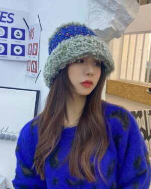 Grey Plush Hat | Lisa - BlackPink