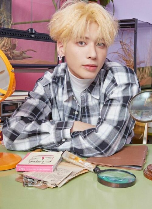 White And Black Plaid Shirt | Taehyun – TXT