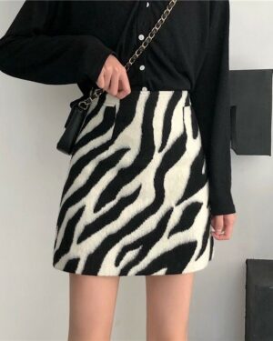 Black And White Zebra Pattern Skirt | Onda - Everglow