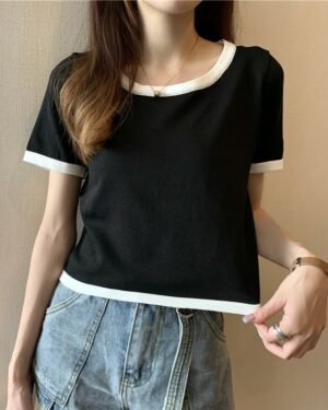 Black T-Shirt With White Linings | E:U - Everglow