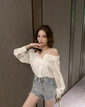 White Asymmetrical Off Shoulder Blouse | Nayeon - Twice