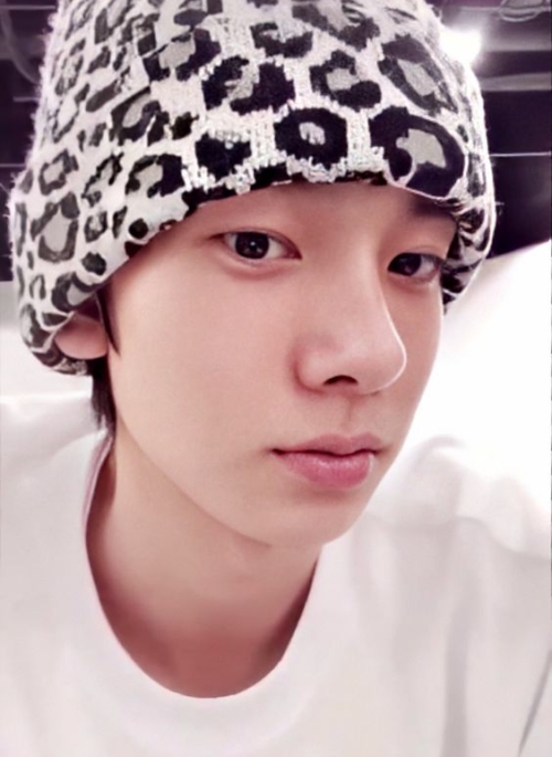 White Leopard Pattern Beanie | Heeseung – Enhypen