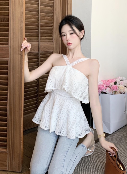 White Lace Halterneck Top | Jennie – BlackPink