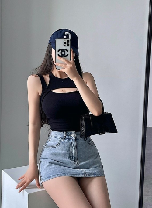 Black Two-Piece Illusion Tank Top | Soobin – TXT