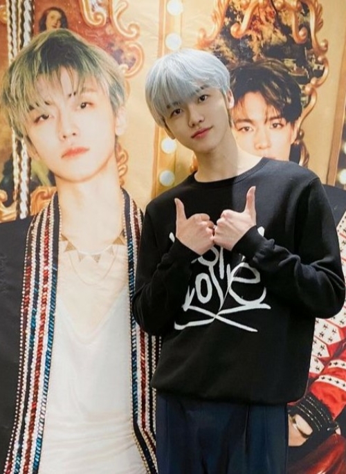 Black 'Lost In Love' Printed Sweatshirt | Jaemin - NCT