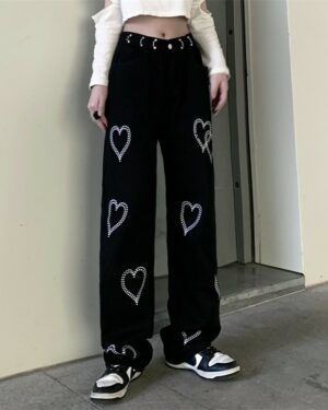 Black Heart Printed Pants | Chaeryeong - ITZY