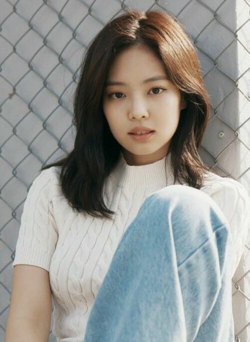 White Short Sleeve Knitted T-Shirt| Jennie – BlackPink