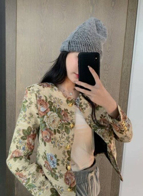 Beige Vintage Flower Print Coat | Lisa – Blackpink