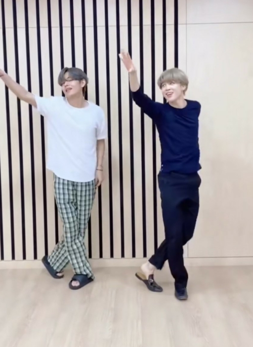 Green Plaid Comfy Pants | Taehyung - BTS