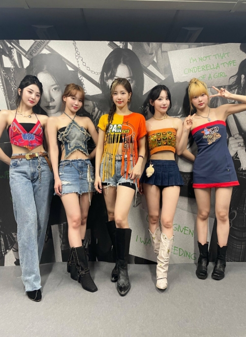 Blue Denim Star Crop Top | Chaewon – Le Sserafim