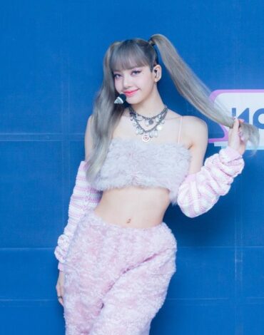 Fluffy Pink ‘Lalisa’ Outfit – Lisa