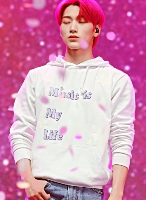 White 'Music Is My Life' Printed Hoodie | San - ATEEZ