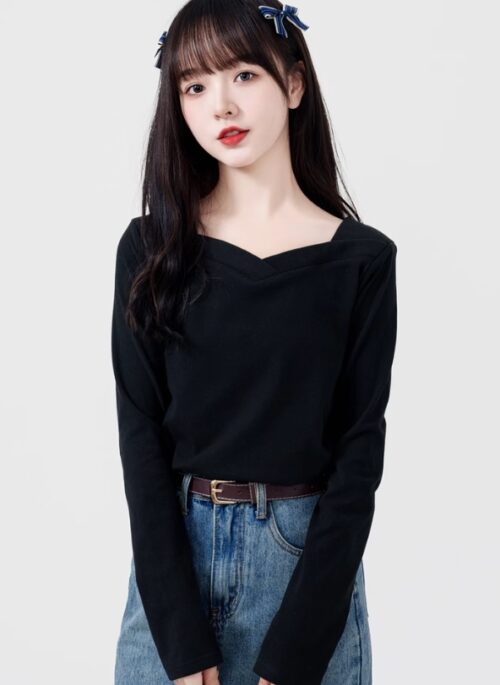 Black Square Neck Long Sleeve T-Shirt