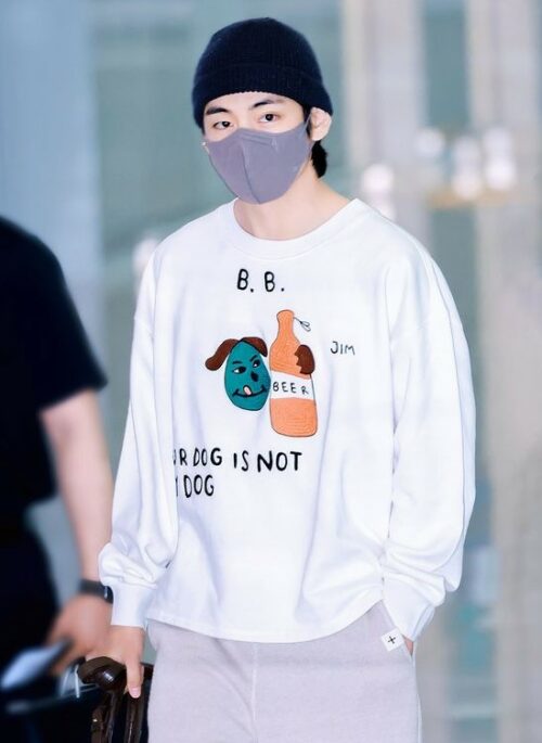 White Dog And Beer Printed Sweatshirt | Taehyung – BTS