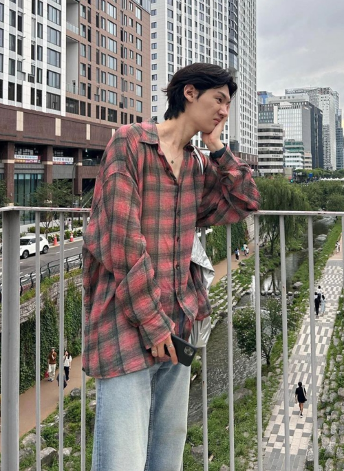 Pink Plaid Casual Oversized Shirt | Sunoo – Enhypen