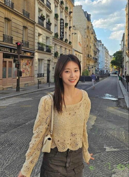 Beige Crochet Patterned Top | Tzuyu - Twice