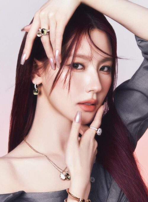 Green Square Stone Hoop Earrings | Miyeon – (G)I-DLE