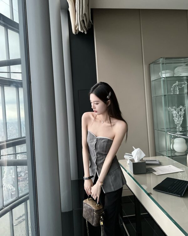 Grey Bustier Suit Tube Top | Leeseo - IVE - Image 9