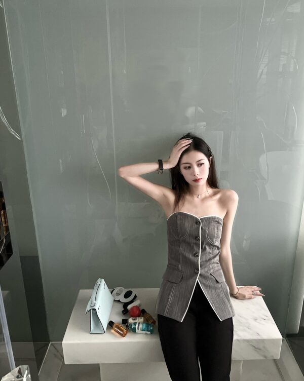 Grey Bustier Suit Tube Top | Leeseo - IVE - Image 4