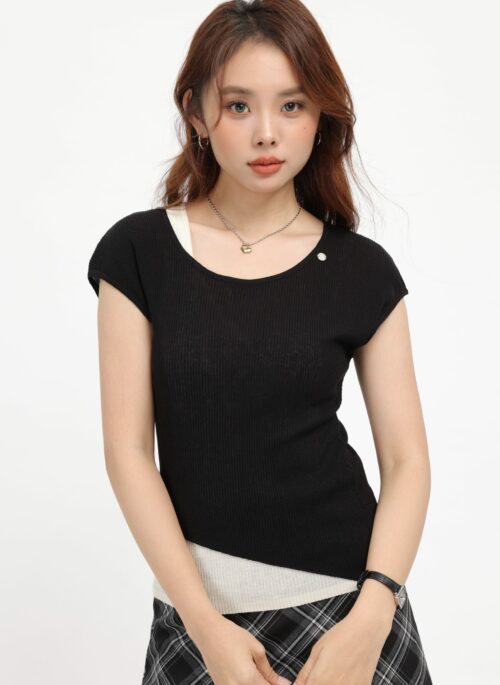 Black Short Sleeve Fake Two-Piece T-Shirt