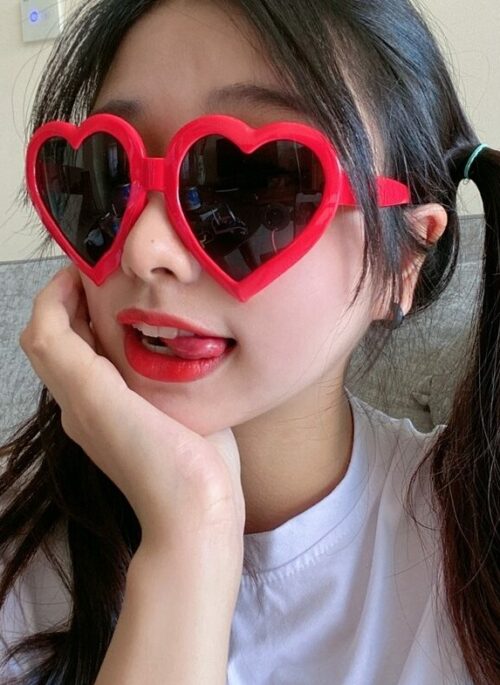 Red Cute Heart Sunglasses | Baek Seok Ryu - Love Next Door