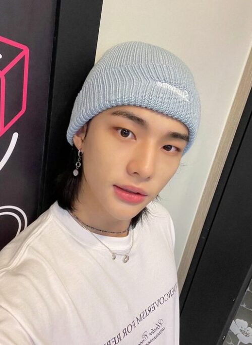 Silver Smiley Face Dangling Earrings | Hyunjin - Stray Kids