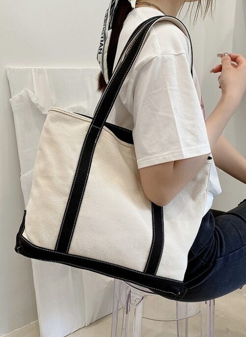 White Canvas Tote Bag | Yunjin - Le Sserafim