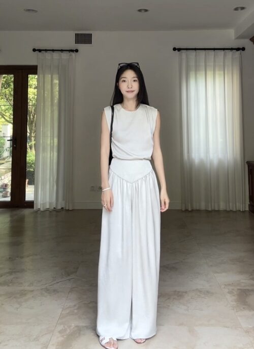 White Flowy Pleated Mopping Pants | Chaeyoung – Twice