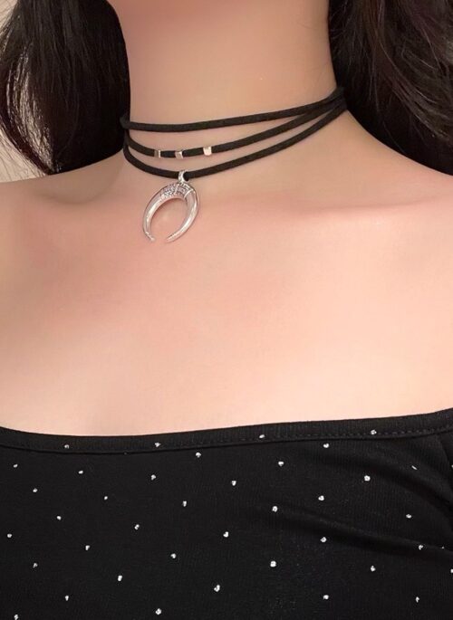 Silver Crescent Multi-Layer Choker Necklace | Hyunjin - Stray Kids