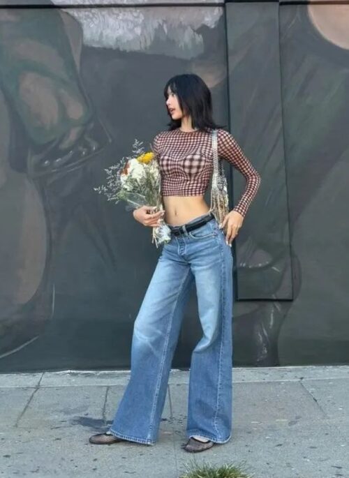 Vintage Blue Low-Waisted Jeans | Lisa – BlackPink