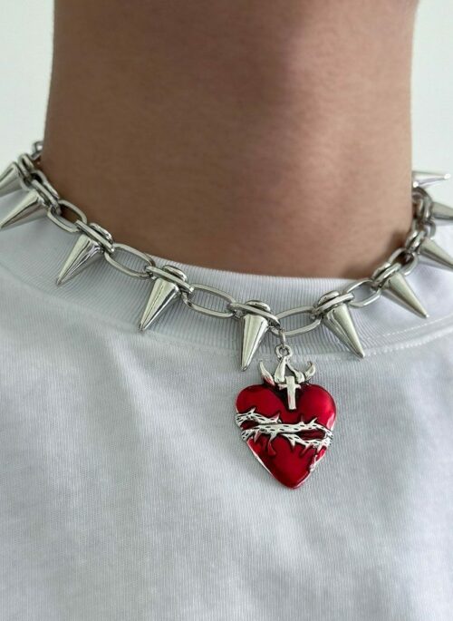 Red Thorned Heart Spikey Necklace | Yuqi - (G)I-DLE