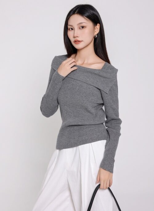 Grey Folded Collar Ribbed Knit Sweater | Isa - STAYC