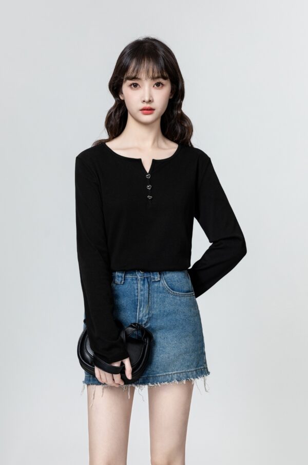 Black Vneck Long Sleeve Top - Image 4