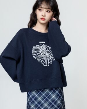 Vintage Floral Embroidered Pullover Sweatshirt