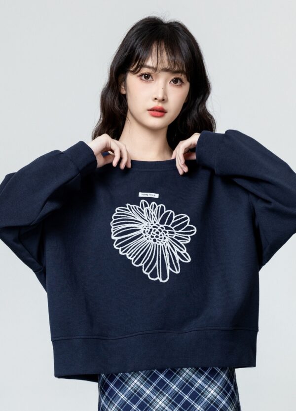 Vintage Floral Embroidered Pullover Sweatshirt - Image 2