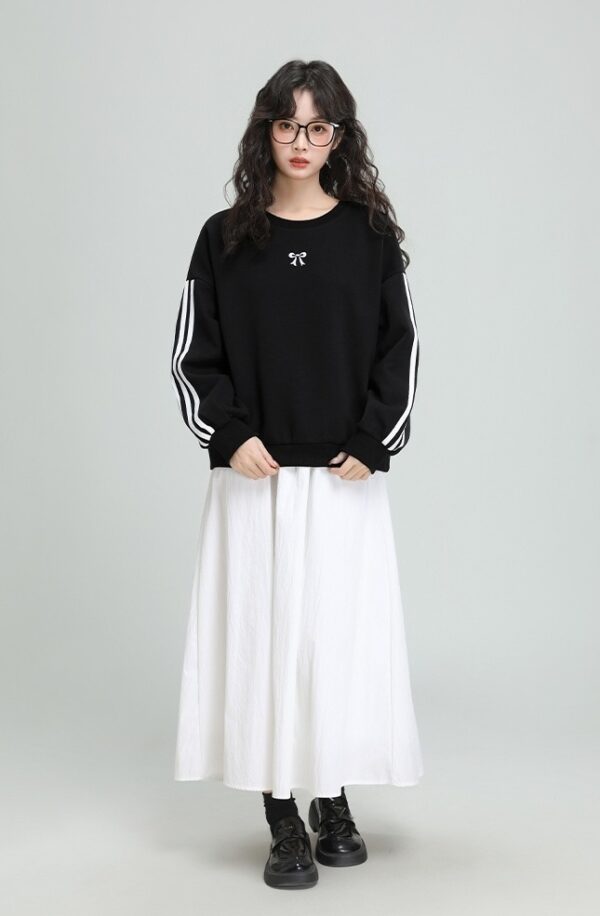 Black Embroidered Bow Crewneck Sweatshirt - Image 2