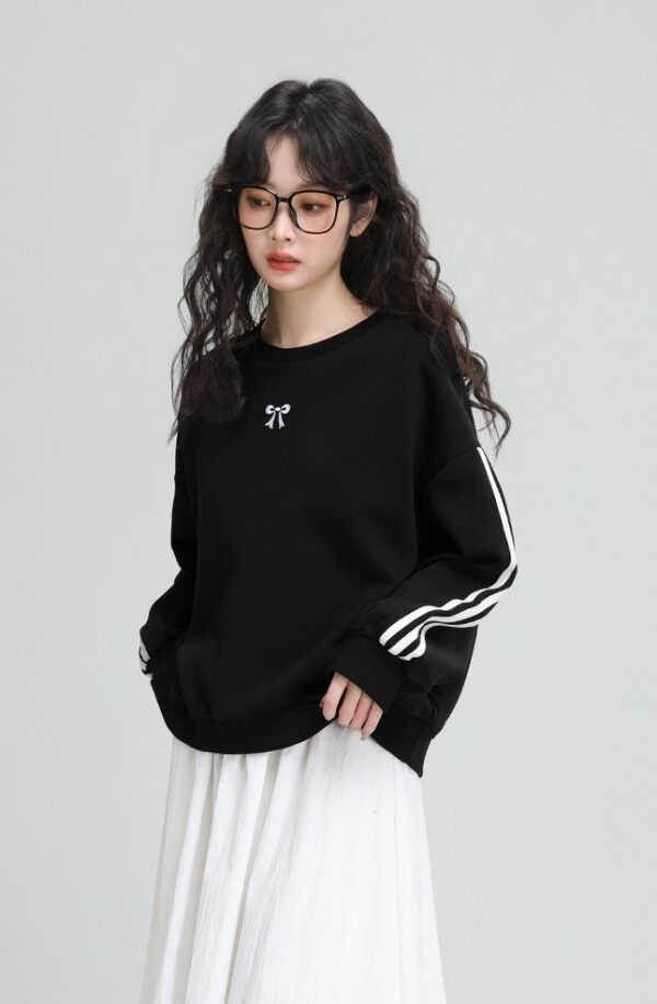 Black Embroidered Bow Crewneck Sweatshirt - Image 4