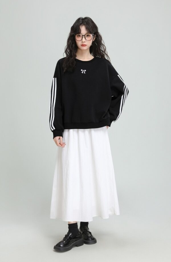 Black Embroidered Bow Crewneck Sweatshirt - Image 6