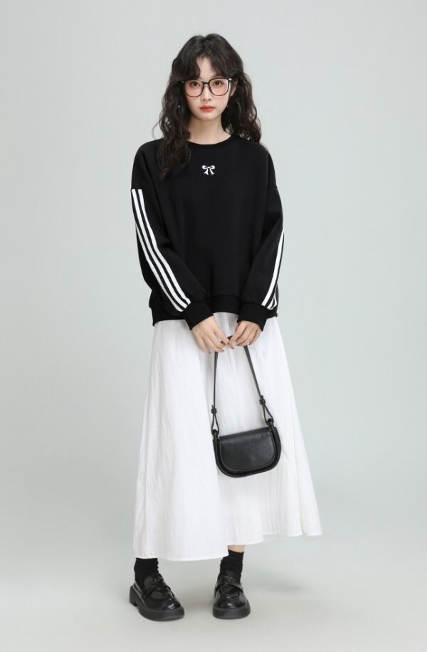 Black Embroidered Bow Crewneck Sweatshirt - Image 7