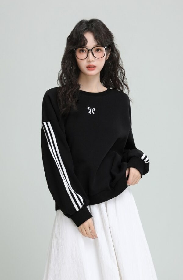 Black Embroidered Bow Crewneck Sweatshirt - Image 8